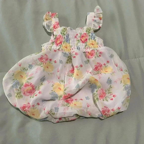 Baby Girl Floral Romper 0-3 Months - Picture 2 of 3